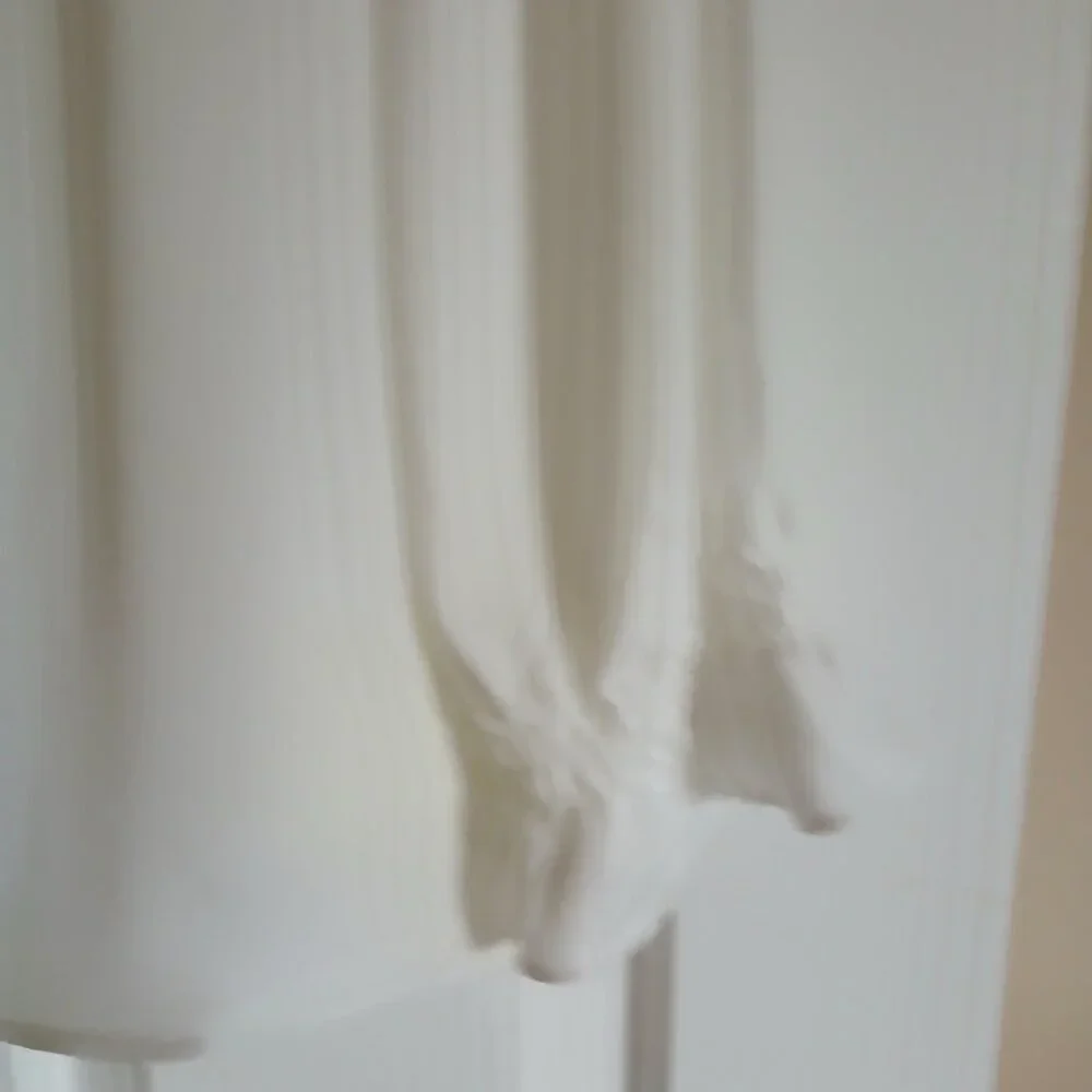 Woman Blouse Ruffle Sleeve - Picture 2 of 5